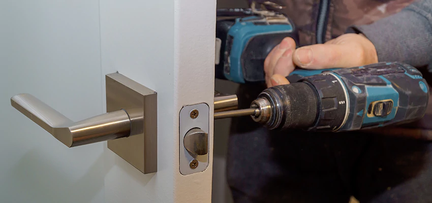 Broken Door Handle Lock Repair in Ramona, California
